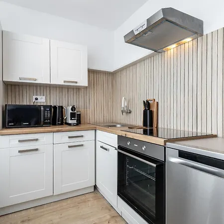 - One Bedroom Next To Old Town Apartment